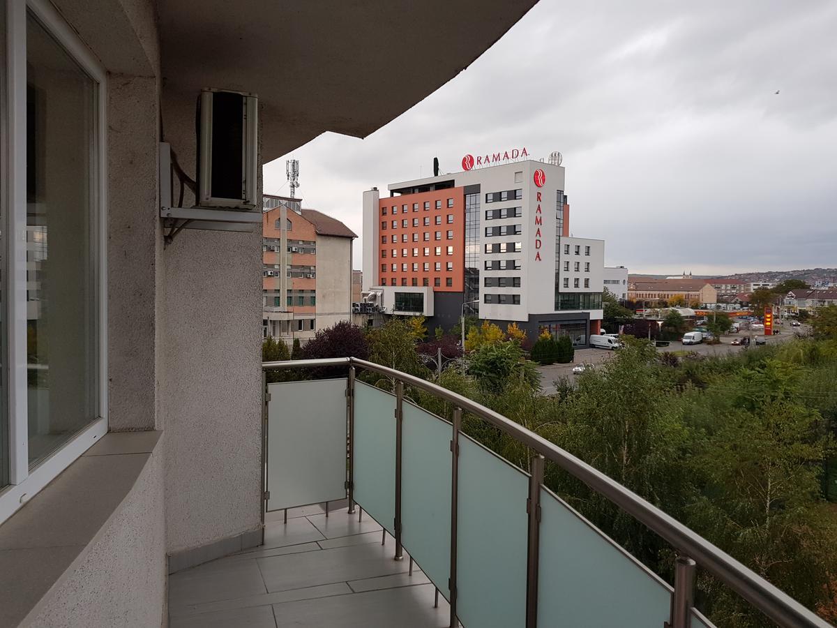 Skyline Rooftop Condos オラデア エクステリア 写真